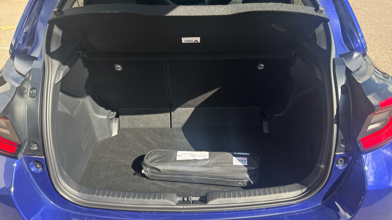Toyota Yaris 1.5 Hybrid Design 5dr CVT Hybrid Hatchback
